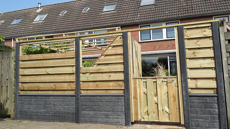 schutting-plaatsen-hout-beton